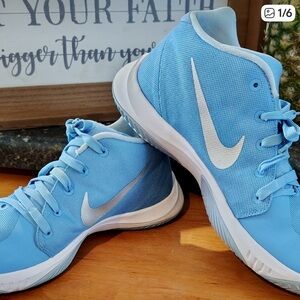 Nike Athletic Shoes men’s size 8